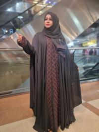 দুবাই লাক্সারি আবায়া | প্রিমিয়াম দুবাই চেরি ফেব্রিক্স | অরিজিনাল এমব্রয়ডারি ও স্টোন ওয়ার্ক | ইনার ও হিজাব সহ সম্পূর্ণ সেট