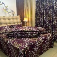 5 Pieces Comforter Set