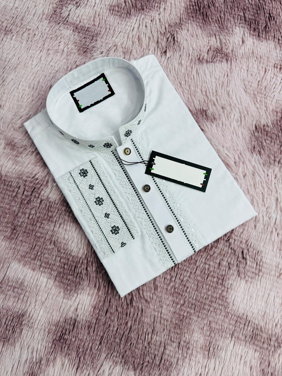 রাজকীয় এমব্রয়ডারি প্রিমিয়াম পাঞ্জাবি - আভিজাত্যের পূর্ণ প্রকাশ