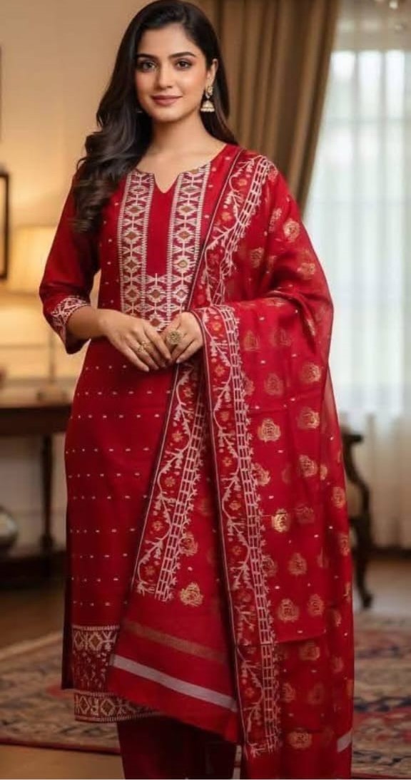 কটন স্ক্রিন ও ব্লক প্রিন্ট আনস্টিচড থ্রি-পিস কালেকশন