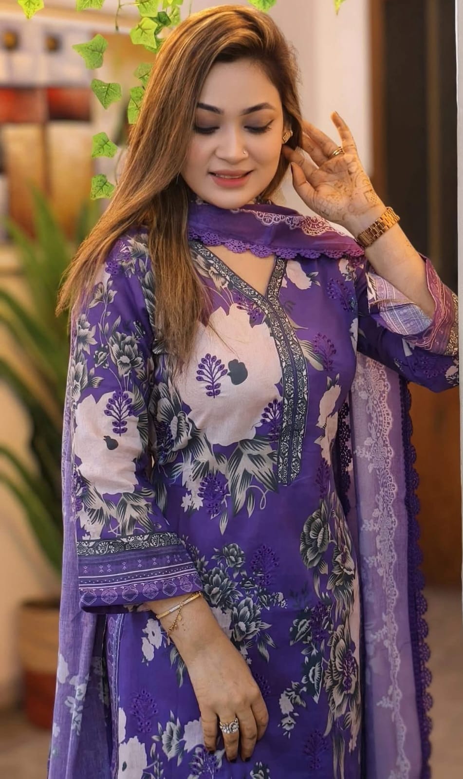 কটন স্ক্রিন ও ব্লক প্রিন্ট আনস্টিচড থ্রি-পিস কালেকশন