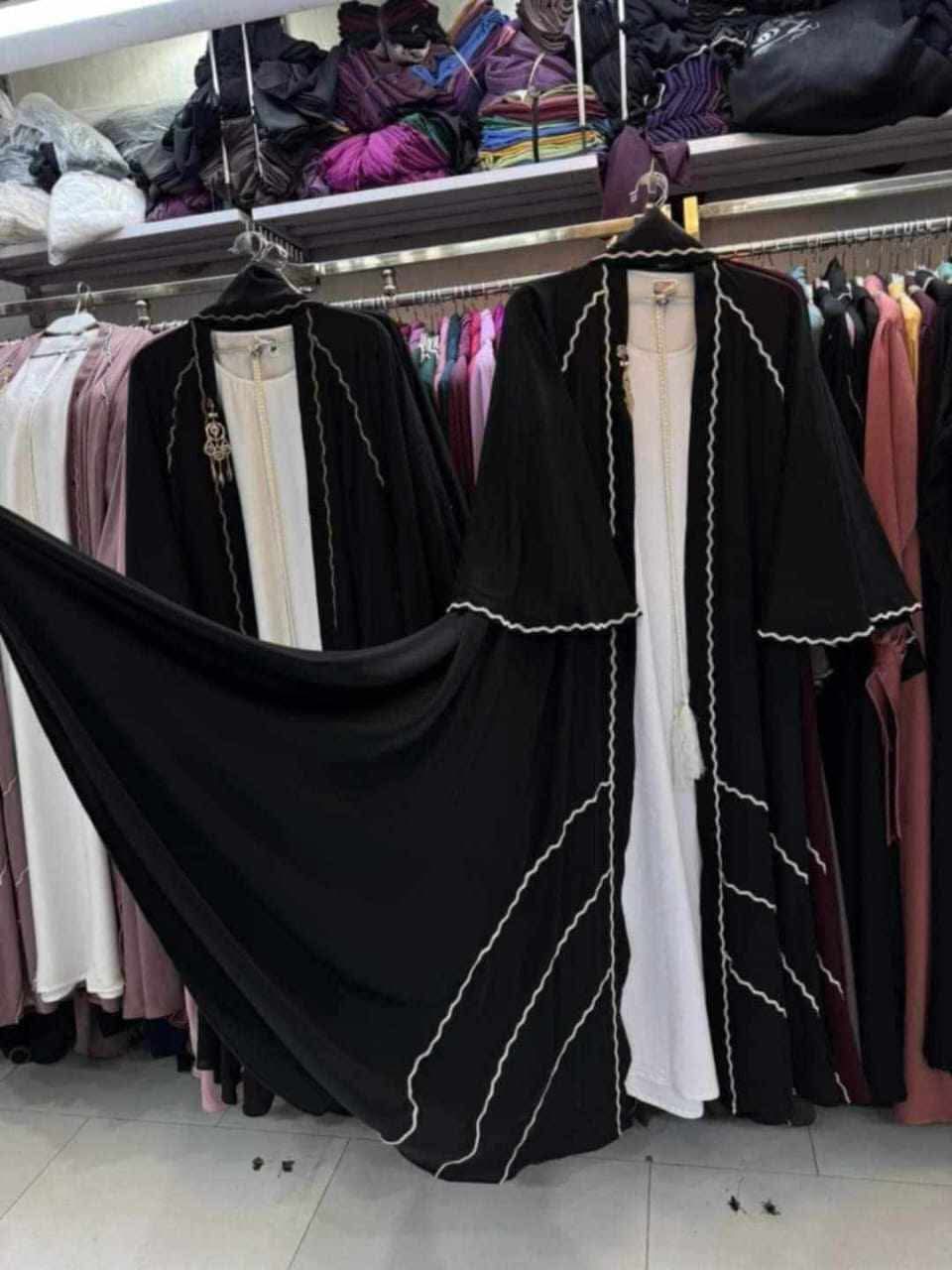 Dubai Les Abaya