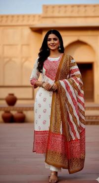 সফট কটন থ্রি-পিস কালেকশন - আরামদায়ক ও মার্জিত ডিজাইন