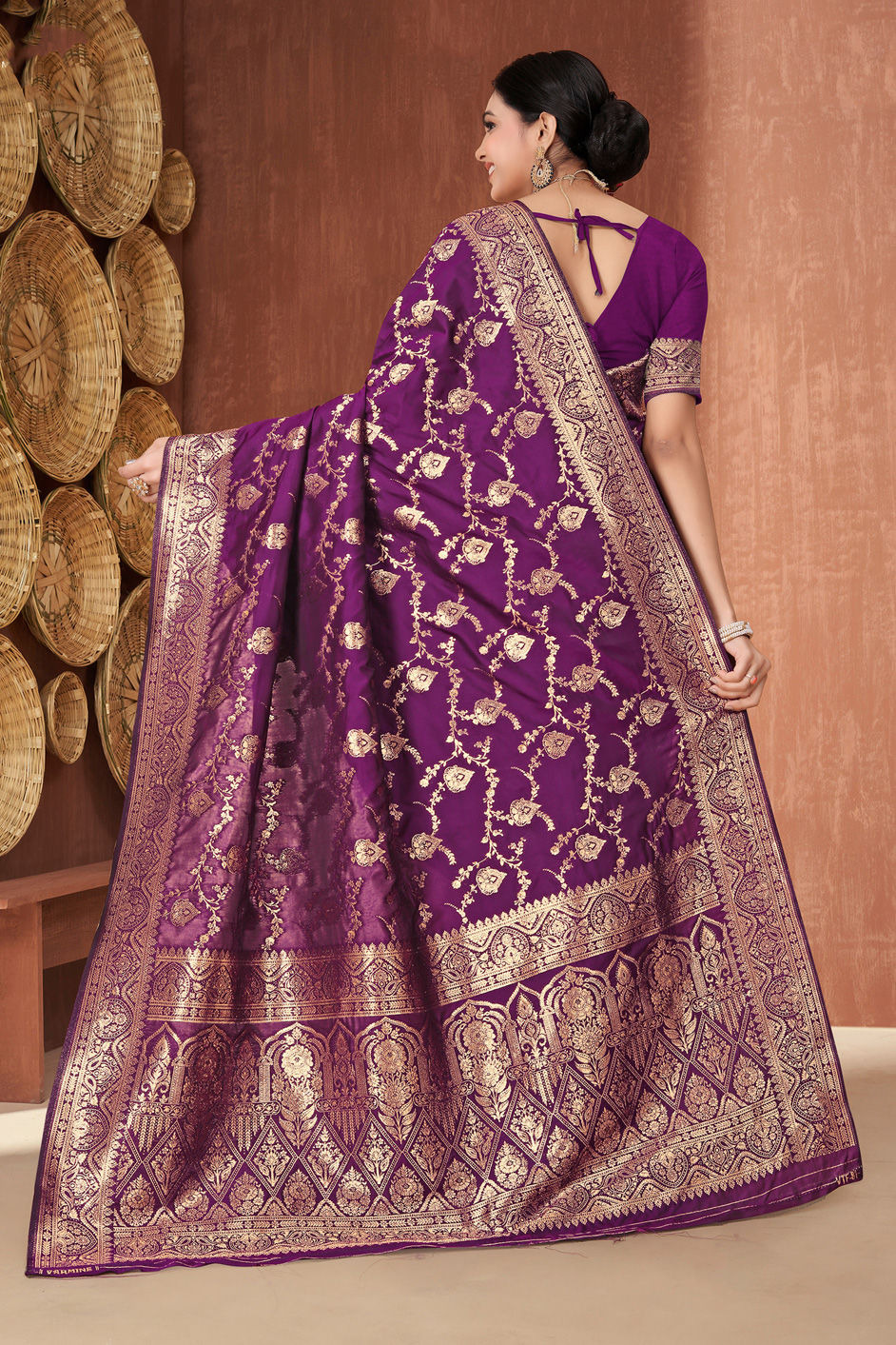 Japani Silk Skin Print Sharee with Blouse Piece