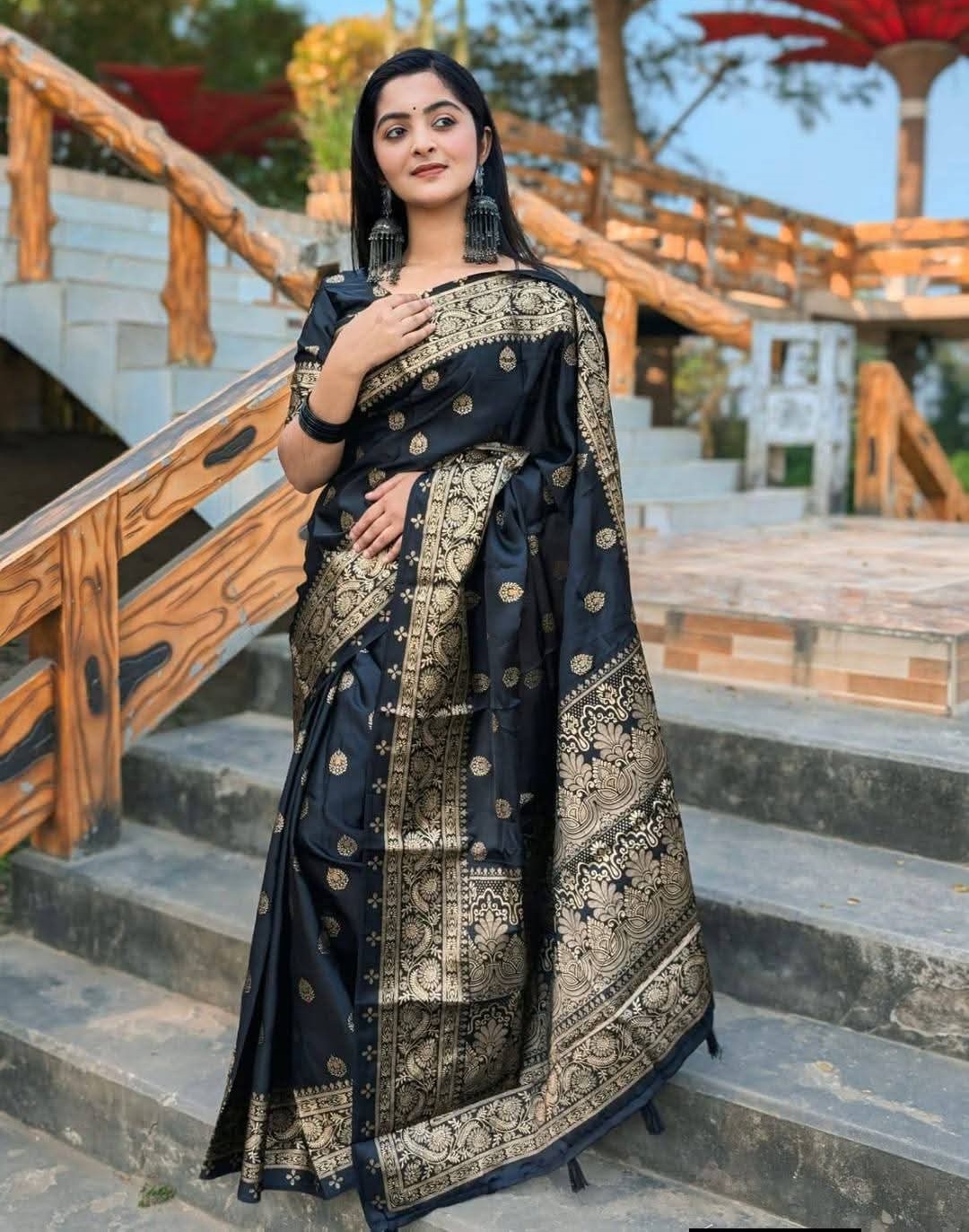 Premium Japani Silk Sharee with Skin Print and Matching Blouse Piece