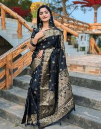Premium Japani Silk Sharee with Skin Print and Matching Blouse Piece