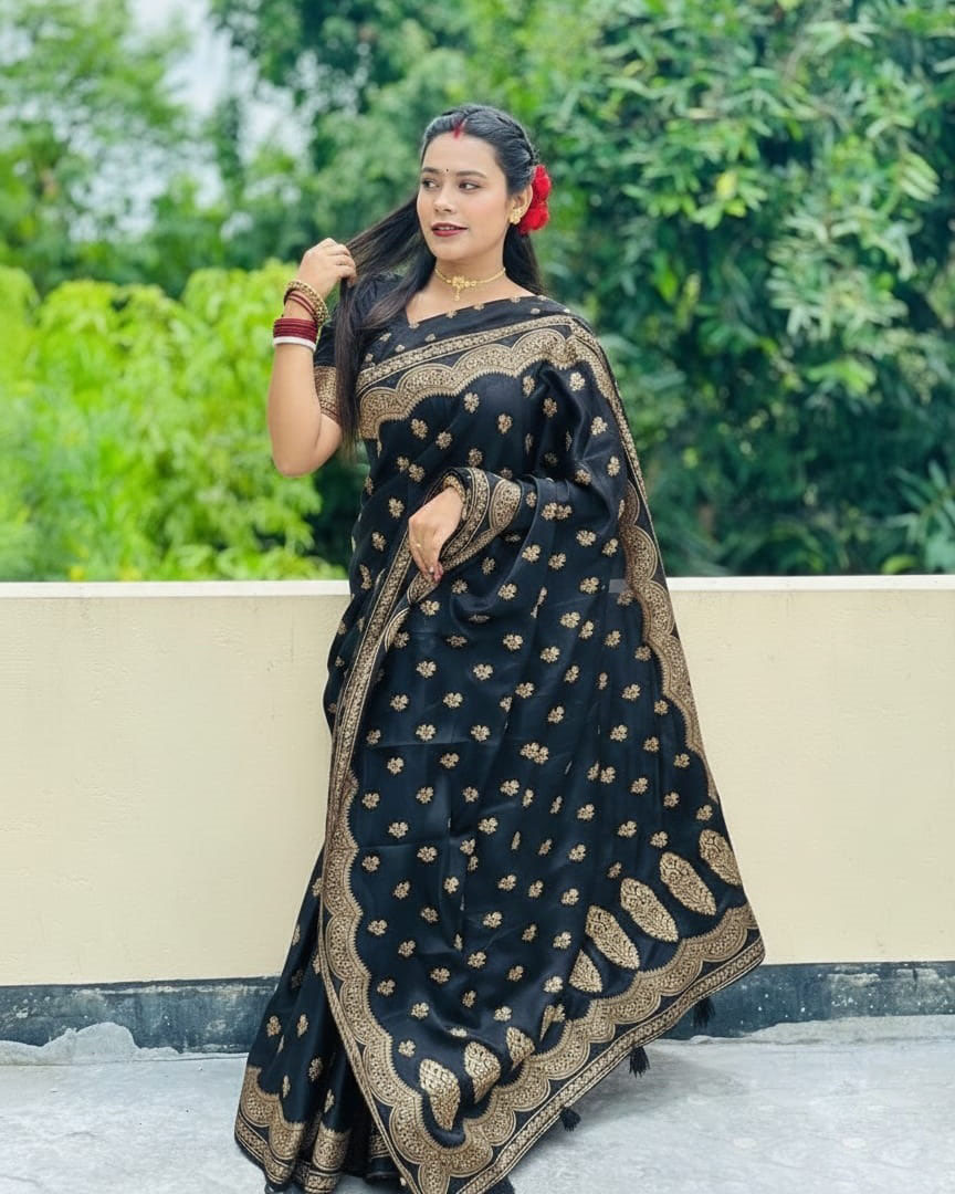 Premium Japani Silk Sharee with Skin Print and Matching Blouse Piece