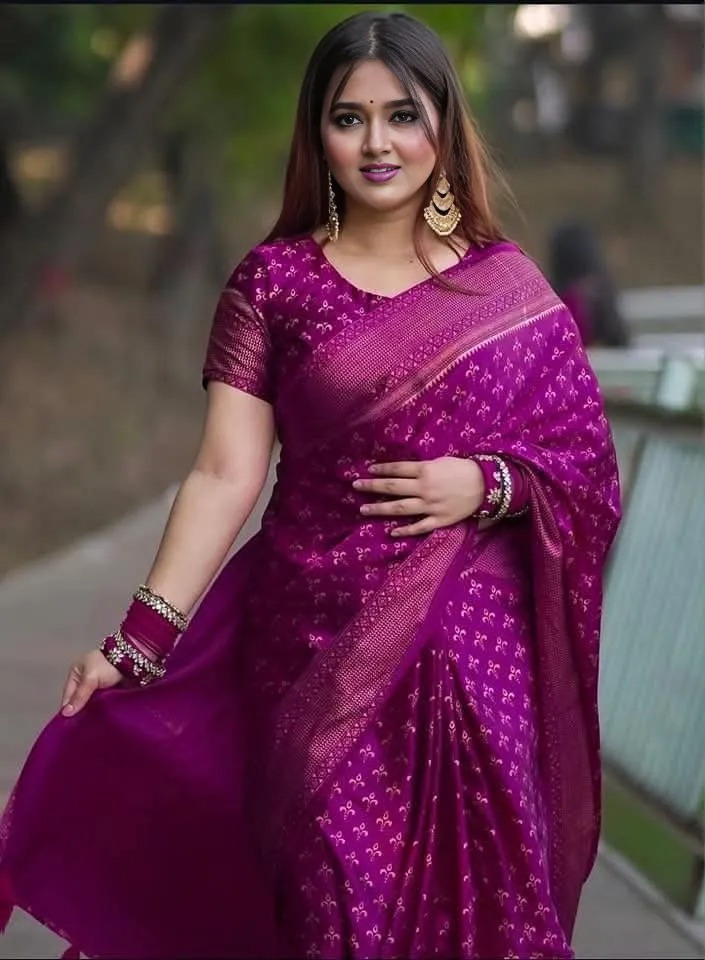 Premium Japani Silk Sharee with Skin Print and Matching Blouse Piece