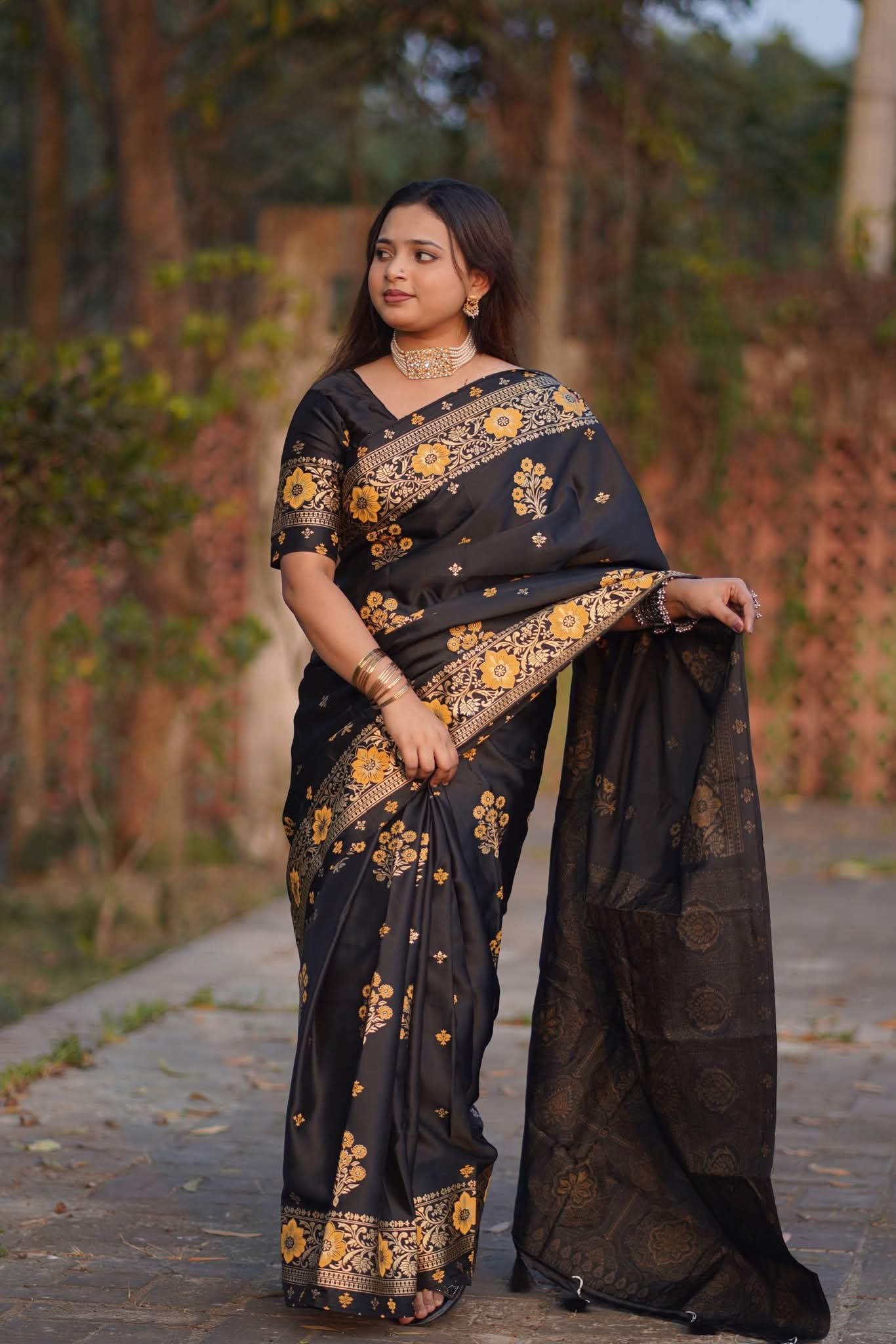 Premium Japani Silk Sharee with Skin Print and Matching Blouse Piece