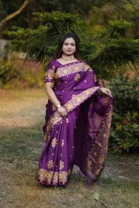 Premium Japani Silk Sharee with Skin Print and Matching Blouse Piece