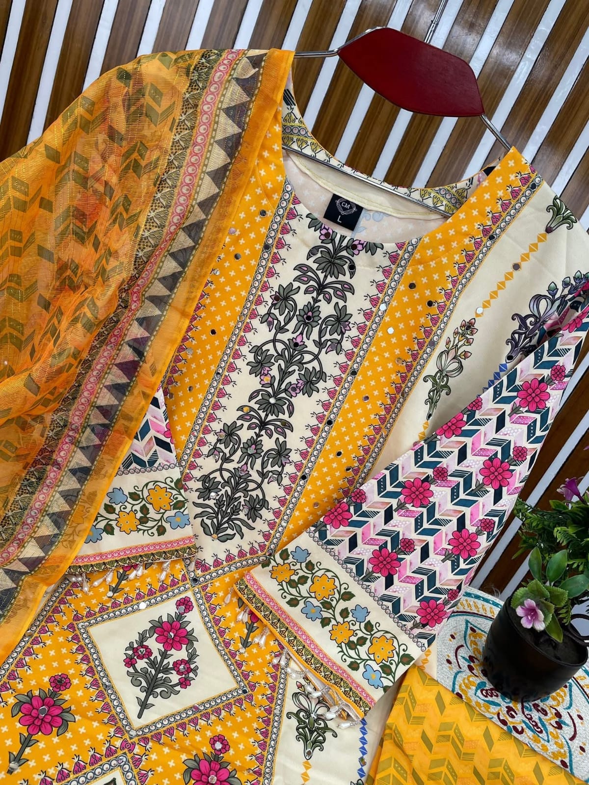 Digital Print Three Piece 18