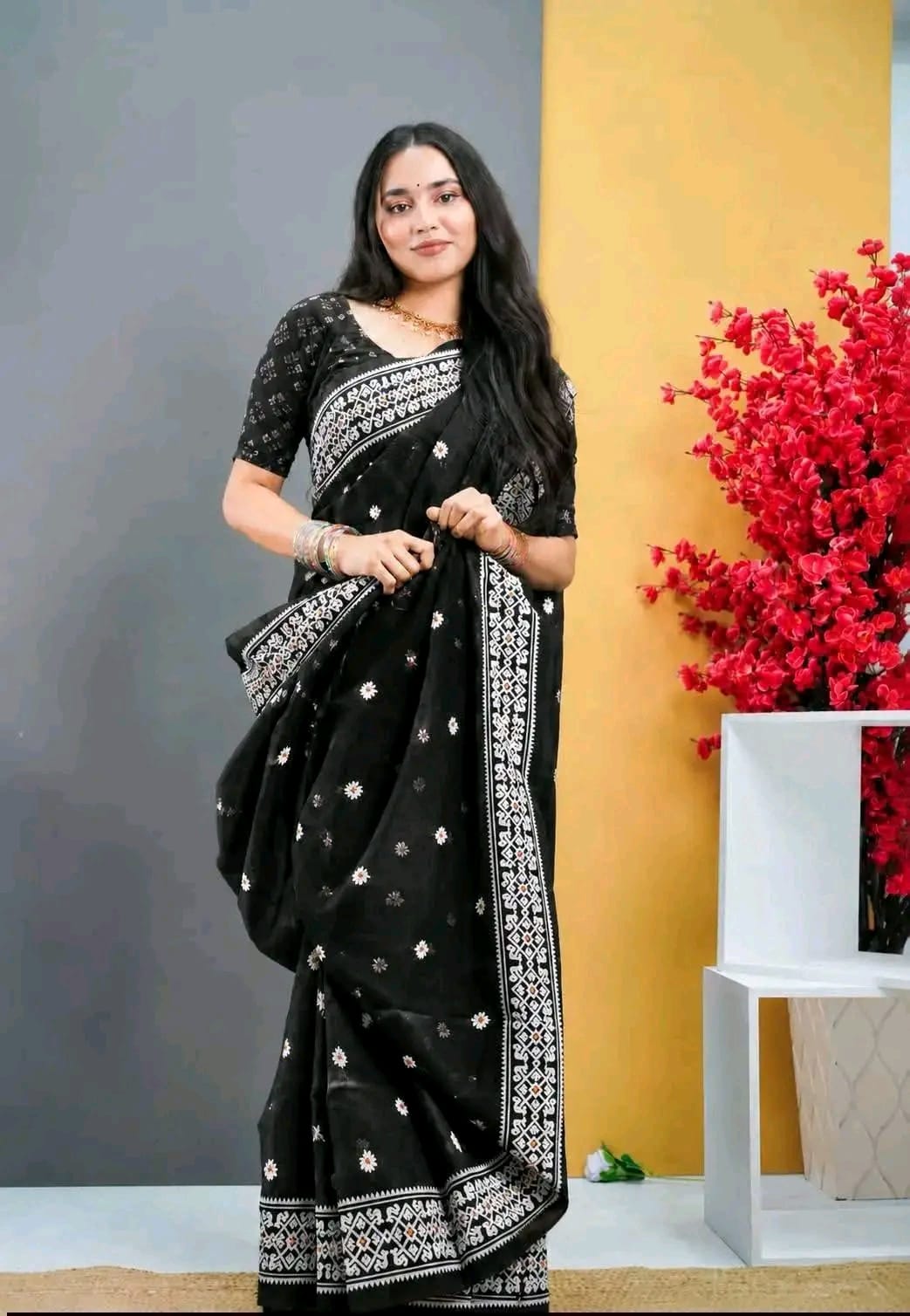 Half Silk Screen Print Saree
