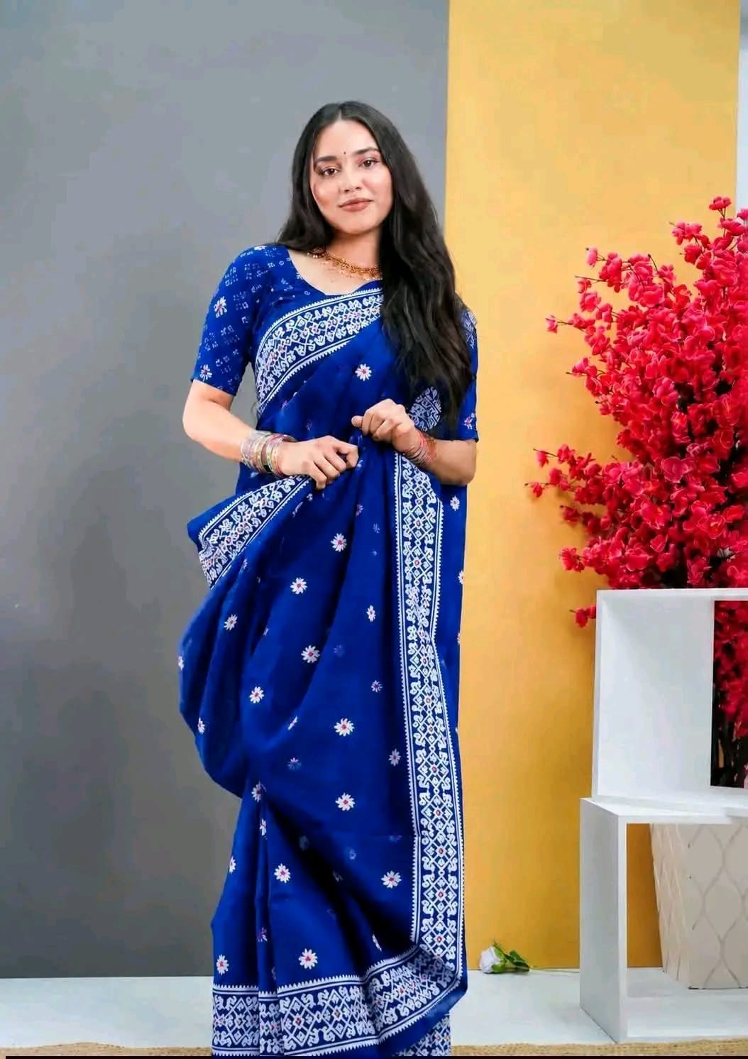 Half Silk Screen Print Saree